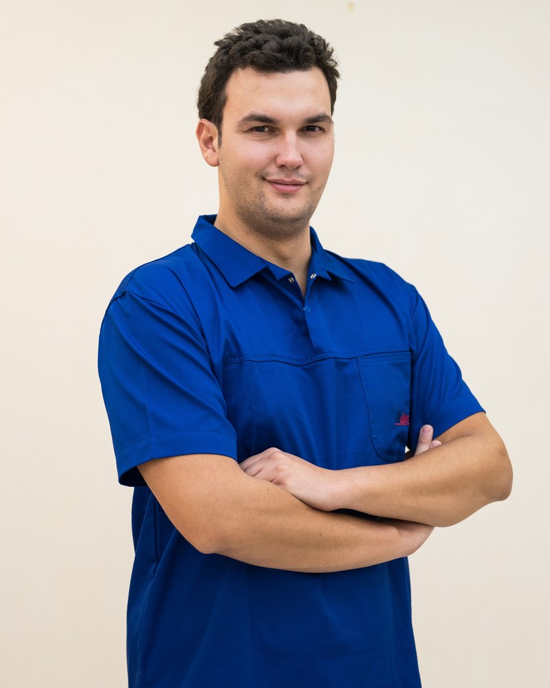 ass. dr Miloš Todorović — stomatološka ordinacija AdenT, Beograd
