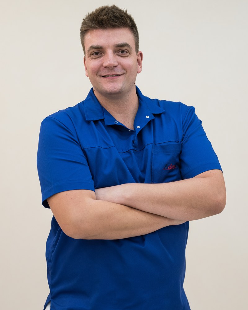 dr Božidar Todorović — stomatološka ordinacija AdenT, Beograd